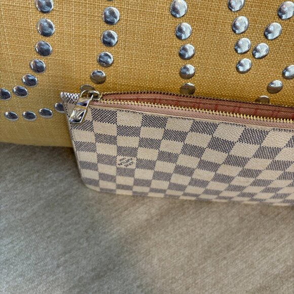 Louis Vuitton Damier Azur Neverfull Pouch - Picture 3 of 11